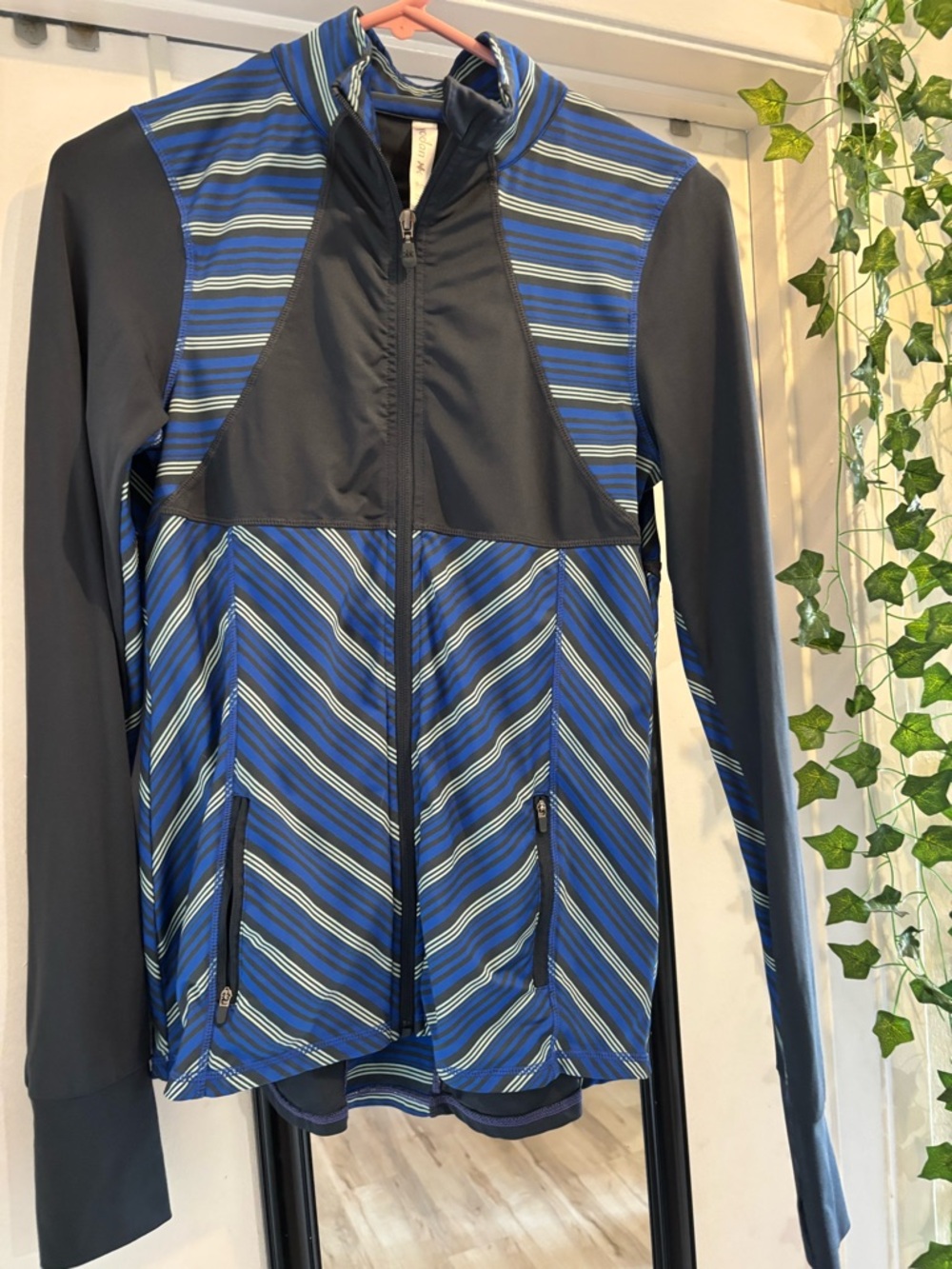 Old Navy Blue and Black Striped Active Zip Hoodie